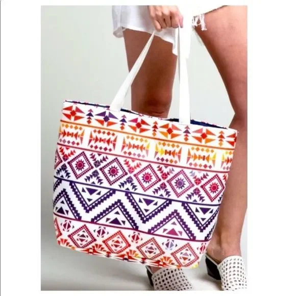 𝅺🍃Boho Tote with match Wristlet🍃 - Picture 3 of 4